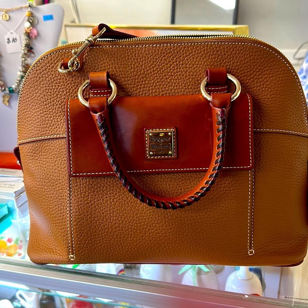 Dooney& Bourke, like new
